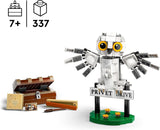 LEGO Harry Potter Hedwig i Liguster Drive 4 Set med leksaksugglor för barn, byggbar djurfigur med Hogwarts resväska, liten present till pojkar, tjejer och alla fans från 7 år 76425 Byggset Besuche den LEGO-Store