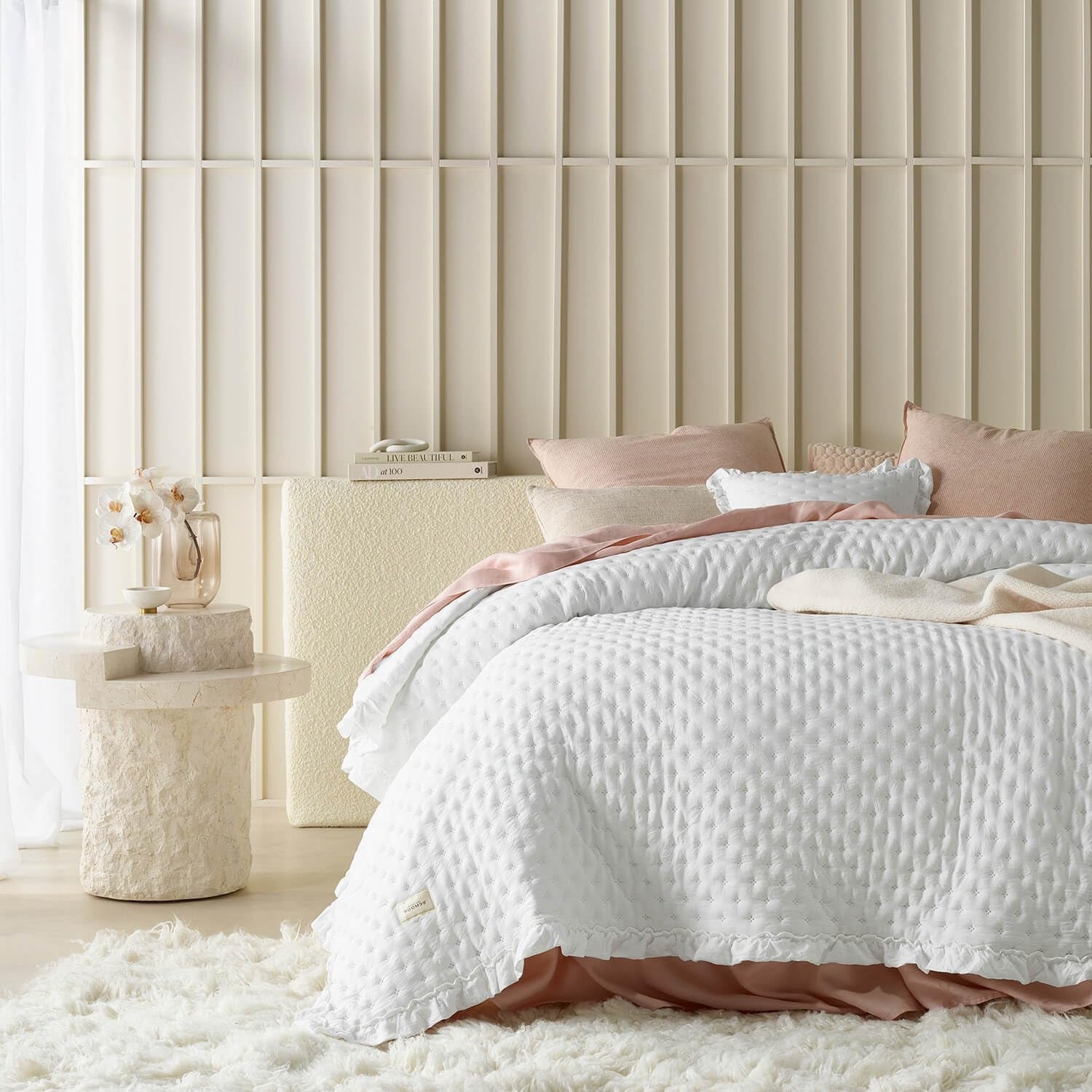 Molly Elegant överkast i vitt 220 X 240 Cm Mångsidigt överkast som överkast eller soffkasta Överkast till säng och soffa Filtstil Perfekt som överkast Sängar och filtar Besuche den ROOM99-Store