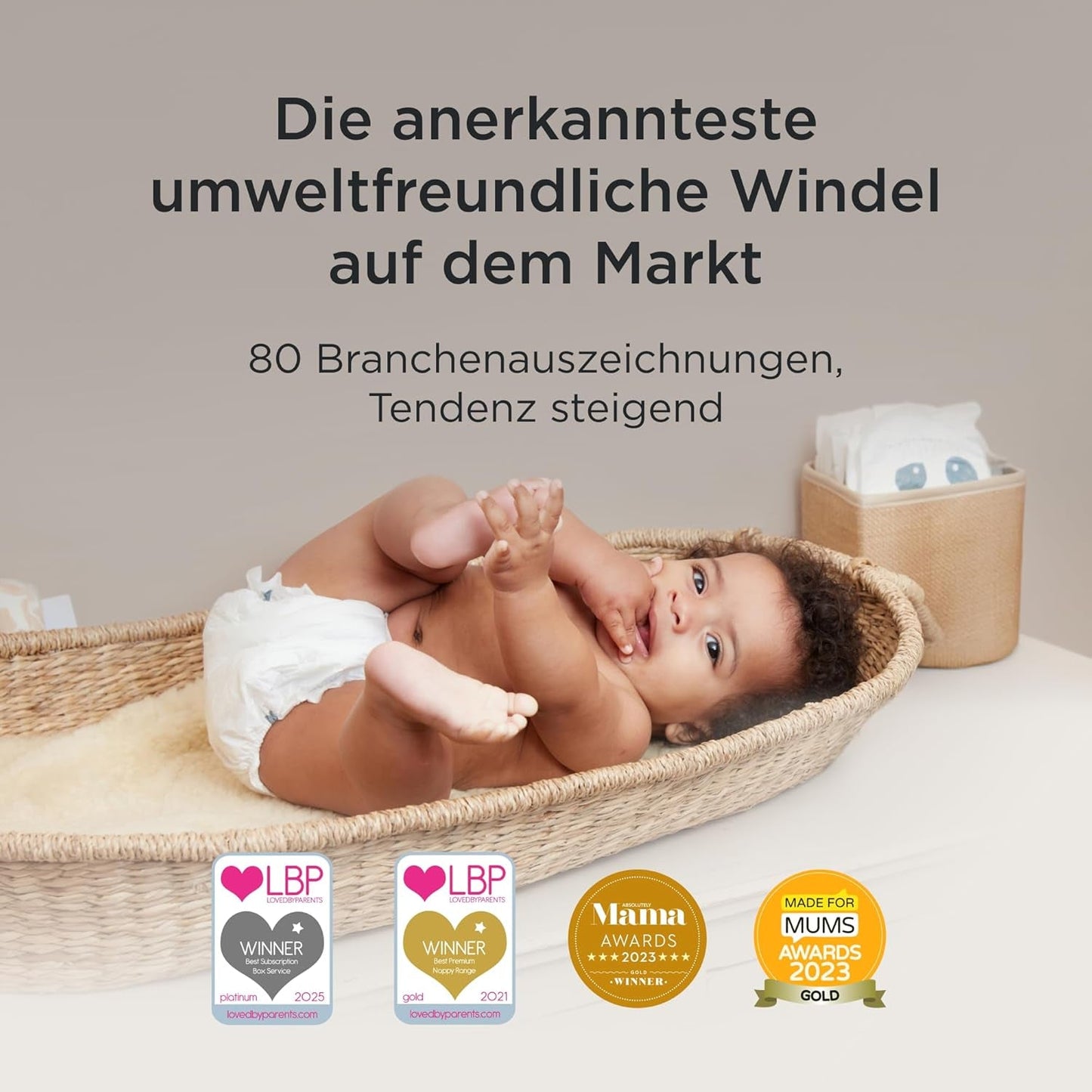 Kit & Kin Premium blöjor, storlek 4 (9-14 kg), 128 antal, växtbaserade och allergivänliga, tillförlitligt läckskydd, vegan och grymhetsfri
