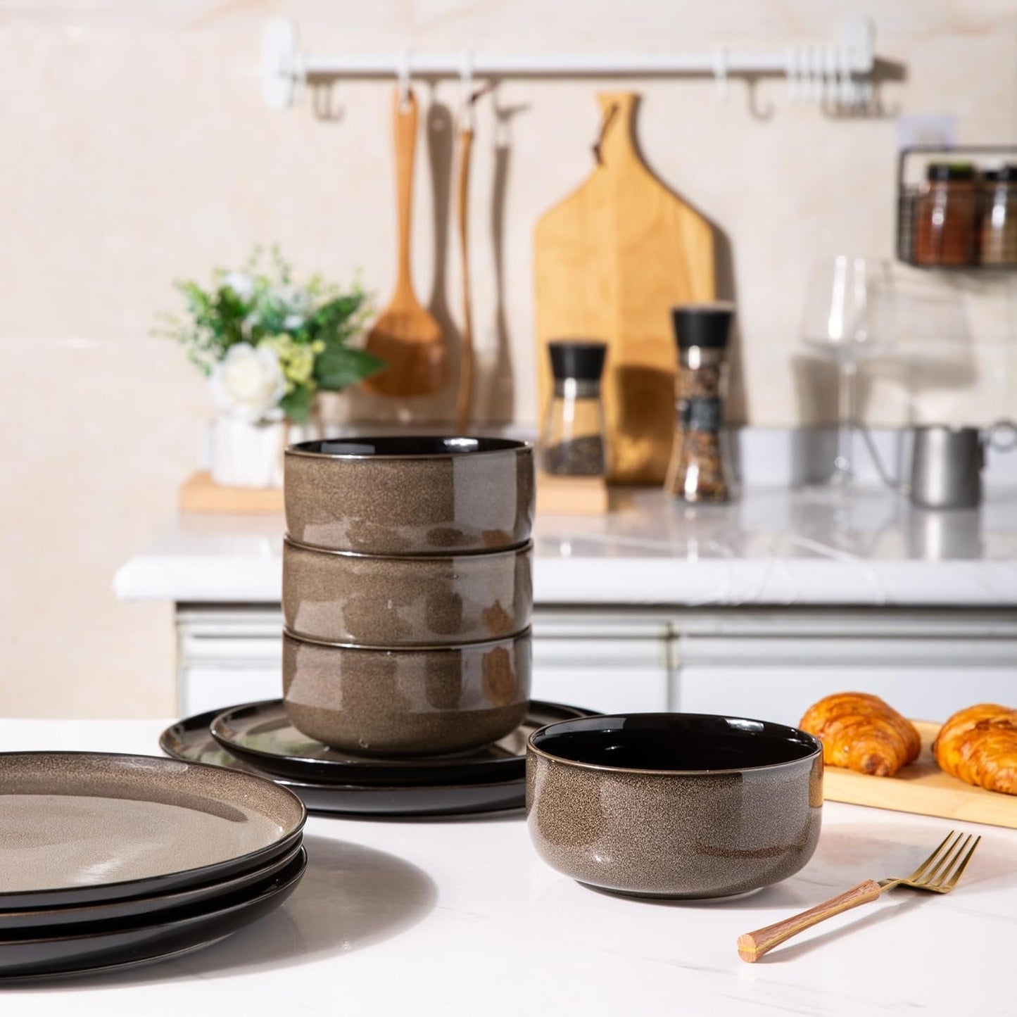LeRatio 6-personers servisset, 18-delat porslinsservis set, reaktiv glasyr, reptålig skål och tallrik set, diskmaskin och mikrovågssäker, porslin