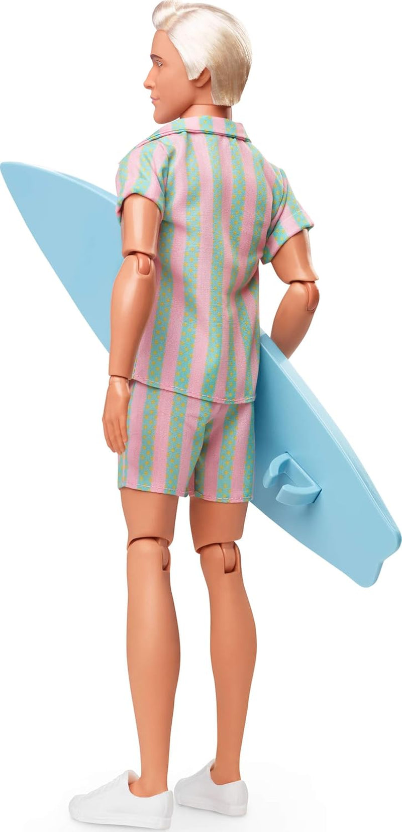 Barbie Movie Ken Barbie Doll i pastellrosa och grönrandiga strandkläder, surfbräda och vita sneakers, JBJ54