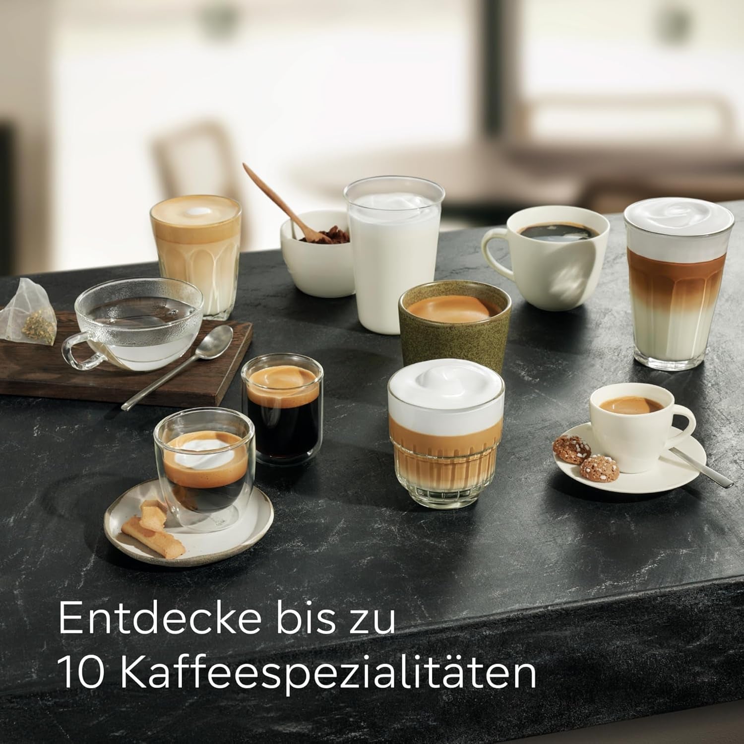 Siemens EQ500 helautomatisk espressomaskin TQ513D01, många kaffespecialiteter, mjölkskummare, integrerad mjölkbehållare, automatisk ångrengöring, 1500 W, naturligt ljus silver/piano svart