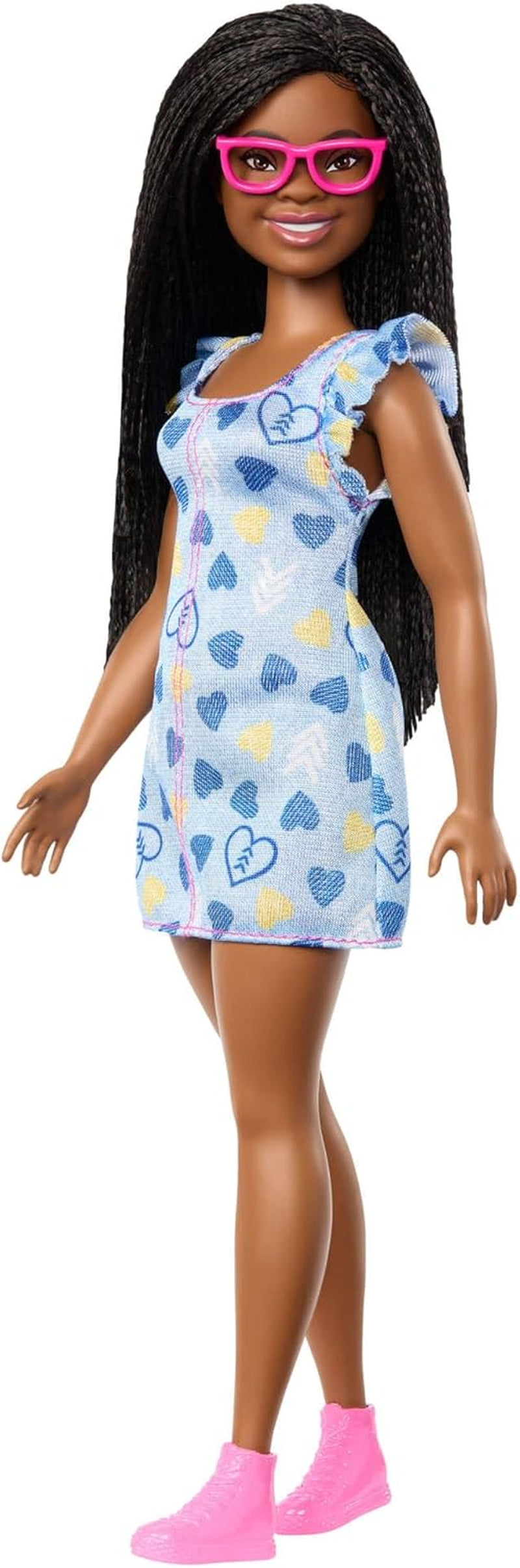 Barbie Fashionistas docka nr. 229 med Downs syndrom i en hjärtmönsterklänning utvecklad i samarbete med National Down Syndrome Society, HYK14