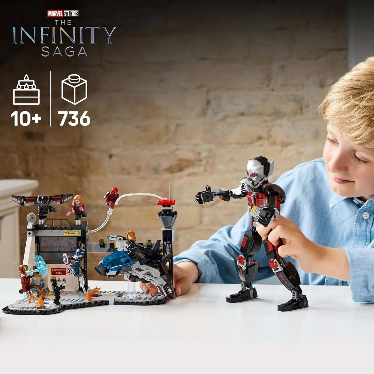 LEGO Marvel Captain America: Civil War Action Duell - Superhjältelekset med 8 minifigurer - Bygg- och lekset för leksaksflygplan - Present till pojkar och flickor 76314 Byggset Besuche den LEGO-Store