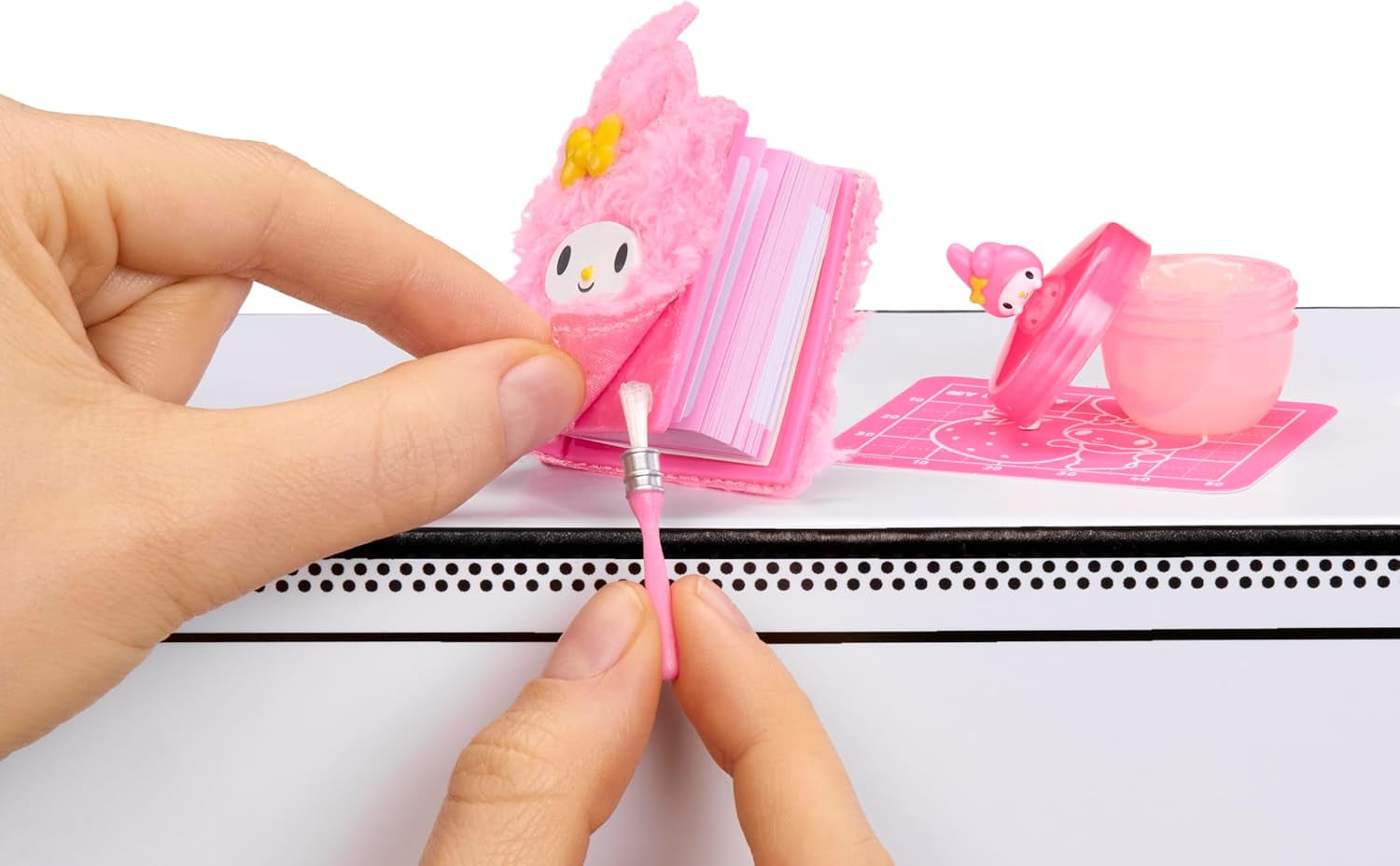 Miniverse MGA Make It Mini Hello Kitty and Friends Series 3 - Mini Collectibles, Sanrio, Retro Replicas Stationery, Crafts, DIY, för samlare och barn från 8 år och uppåt