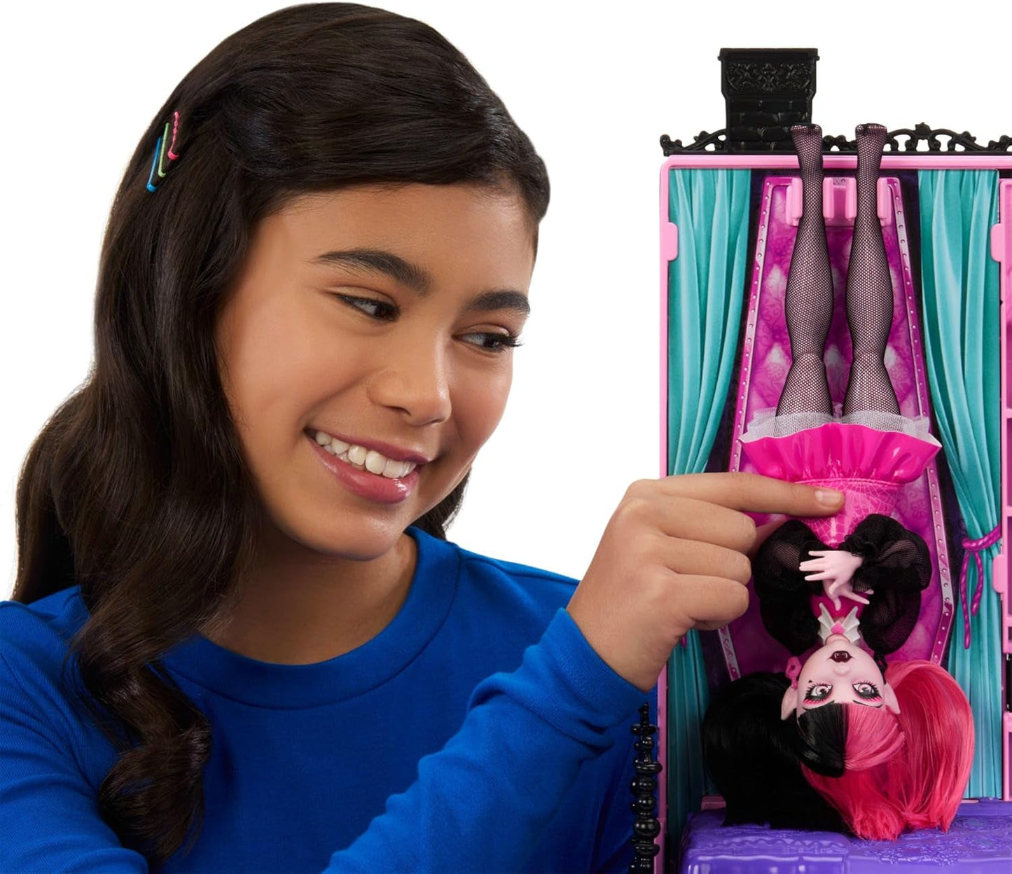 Monster High Buh-tique Hotel Dollhouse, hopfällbart lekset med läskiga överraskningar i varje rum och 13+ lekset, inklusive möbler och tillbehör, JBF16