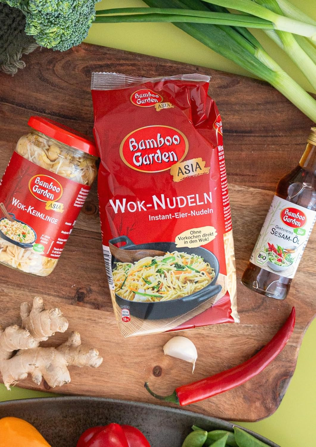 Bamboo Garden - Wok Nudlar | Snabbnudlar med ägg | Blanda, ingen förkokning krävs | För asiatiska wokrätter | 250 g i en påse