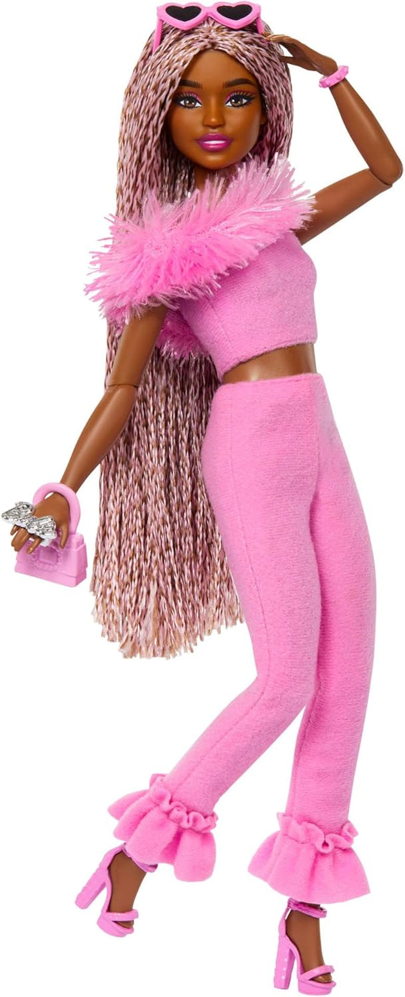 Barbie Doll Deluxe Style nr. 3 med Barbiecore-outfit, blont hår i hög knull, pastellrosa klänning med överdimensionerad rosett och accessoarer som nätstrumpbyxor, HYV27 Naty Shop Brown Dolls