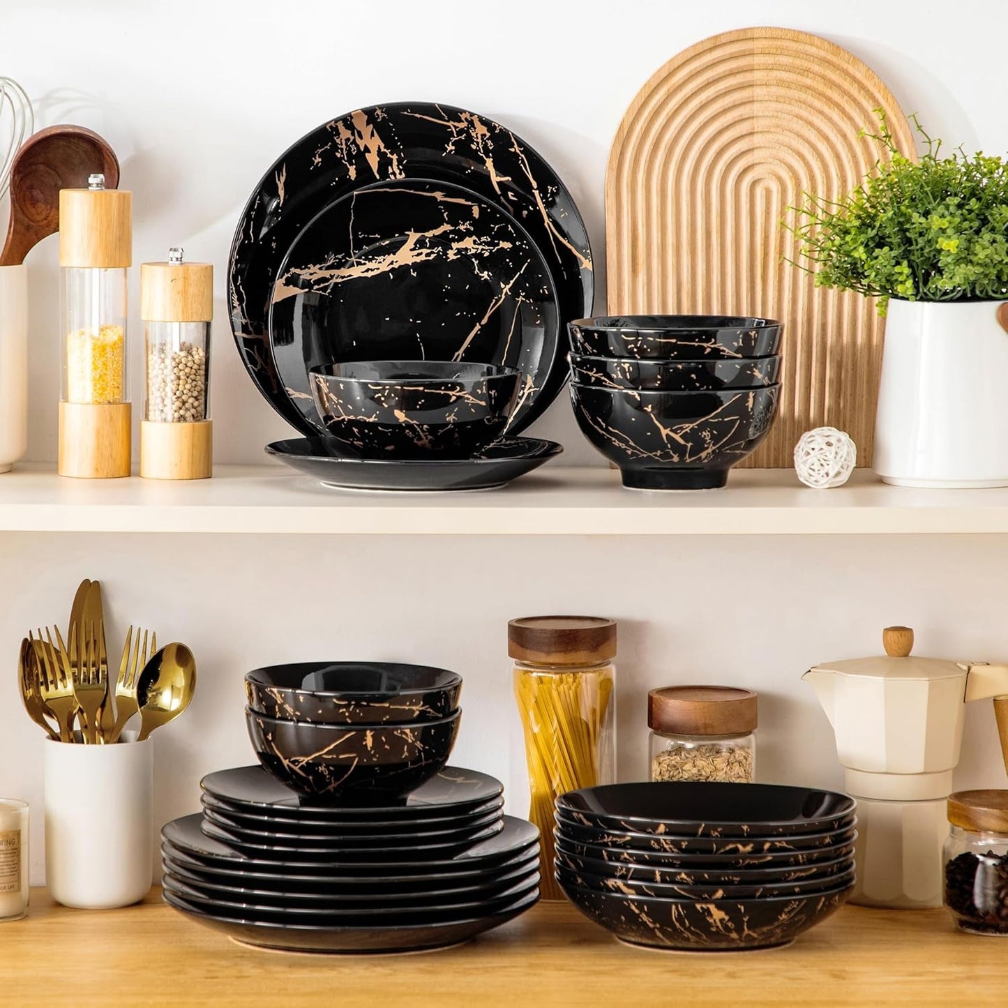LOVECASA Daphne Series Porslinsservis Set SWEET 24-delat kombinationsset Gulddesign Middagstallrikar Desserttallrikar spannmålsskålar och mattallrikar för 6