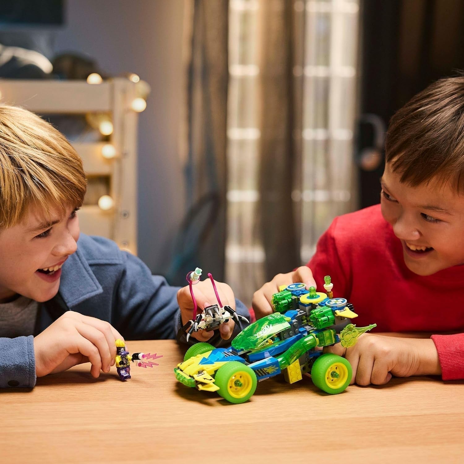 LEGO Dreamzzz Mateo med Z-Blob Action Racer, 2-i-1 Fantasy-lekset med fordon, minifigurer och drömvarelser för barn 8+, present till pojkar och flickor 71491 Byggset Beuche den LEGO-Store