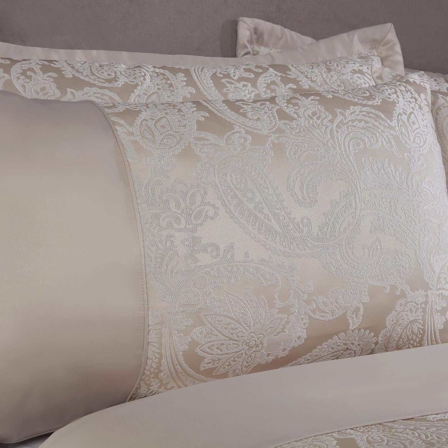 Duchess täcke för king size-säng, 100 % polyester, kräm Emma Barclay sängar och täcken