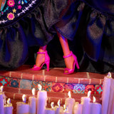 Barbie signaturdocka, Día De Muertos 2024 samlarfigur i svart klänning och blå volang överdel, broderat tryck och färgglada tillbehör, HRM72