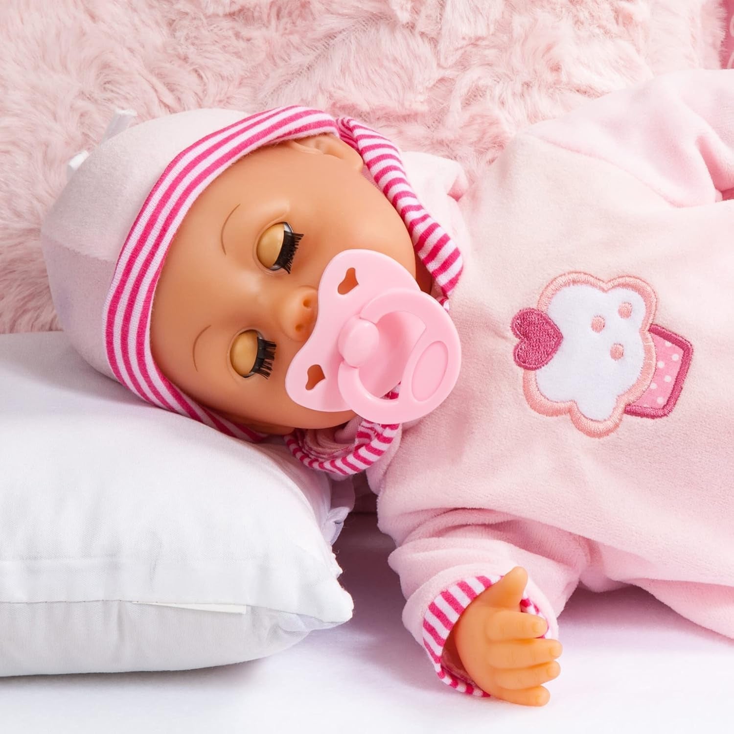 First Words docka med sömniga ögon, talar 24 babyljud, med docka och flaska, 38 cm, rosa/ränder Naty Shop Dolls