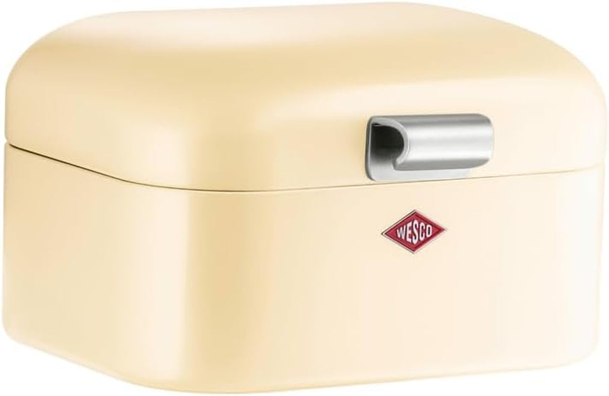 Wesco Mini Grandy Pink brödbehållare, pulverlackerad stålplåt, ventilationshål och robusta handtag Matförvaringslådor Naty Shop mandlar