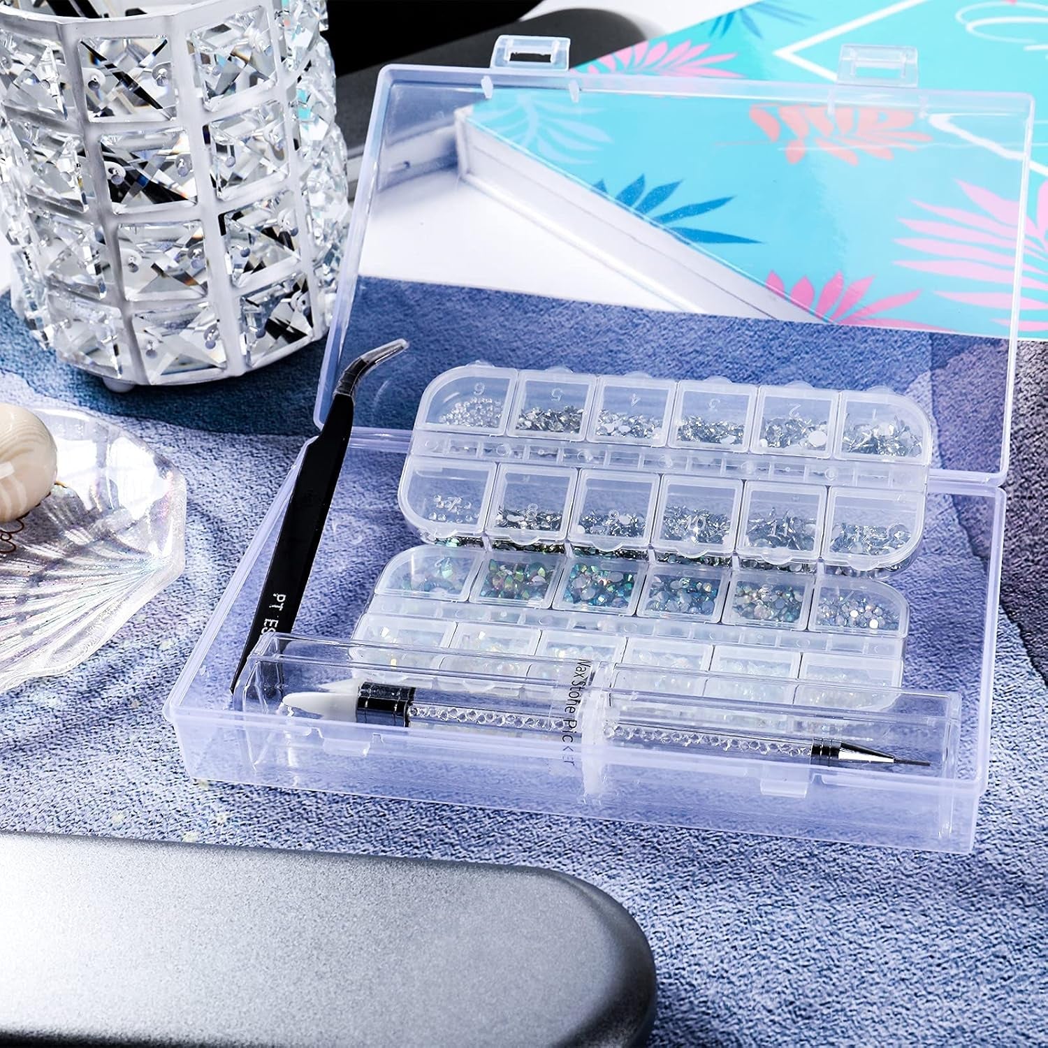 ANGNYA 4000 Stück Strasssteine Nägel Nail Art Strasssteine Dekorationen Nagelsteine Für Nail Art Zubehör Und Klare Kristall Strasssteine Handwerk Mit Pick up Pinzette Und Strass Picker Dotting Pen...