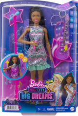 Barbie GYJ22 - gratis scen för Big Dream Brooklyn docka (ca 30 cm, bruna flätor) med filmlåtar, lampor, mikrofon och tillbehör, present till barn från 3 år Naty Shop Dolls
