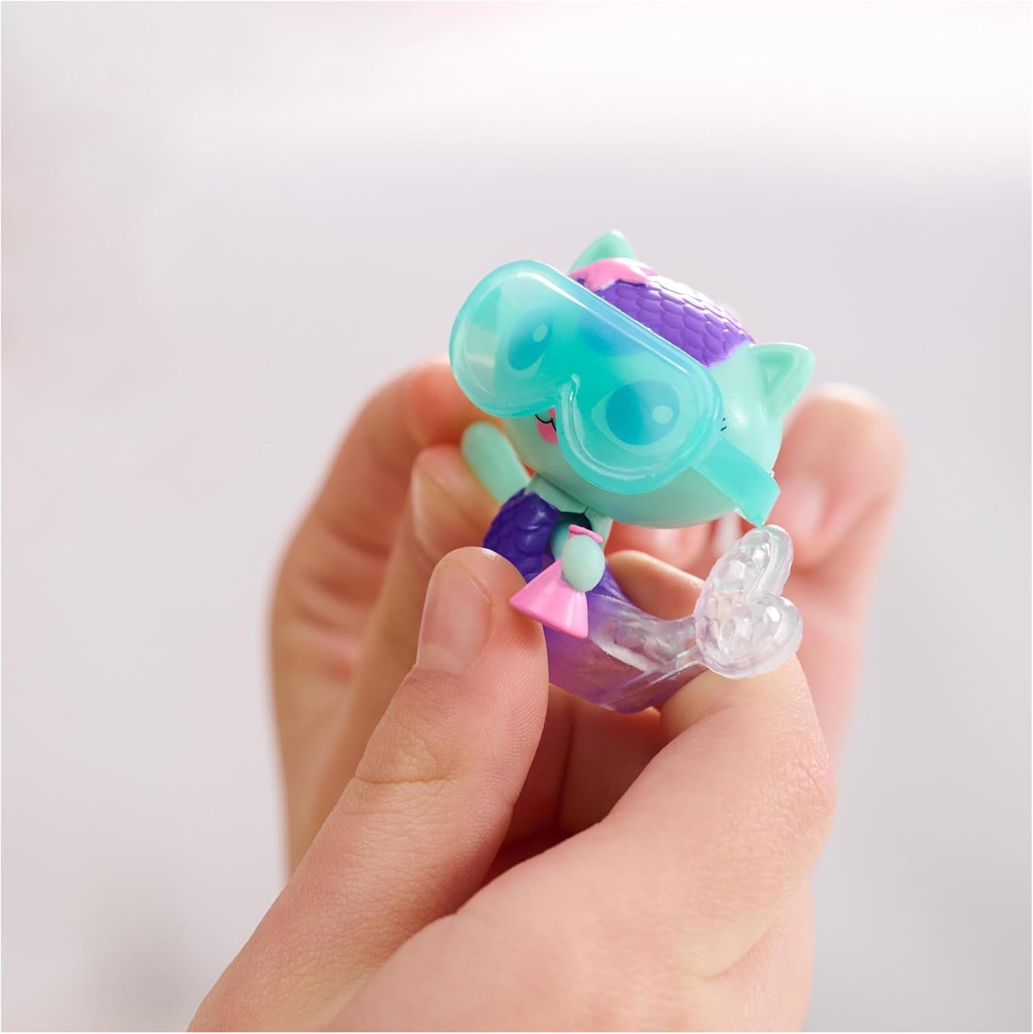 Gabby™S Dockhus, Bobble Kitty Möbelpaket med Meerkats Kattfigur med dockskåpsmöbler och tillbehör, dockskåp för åldrar 3+ Naty Shop