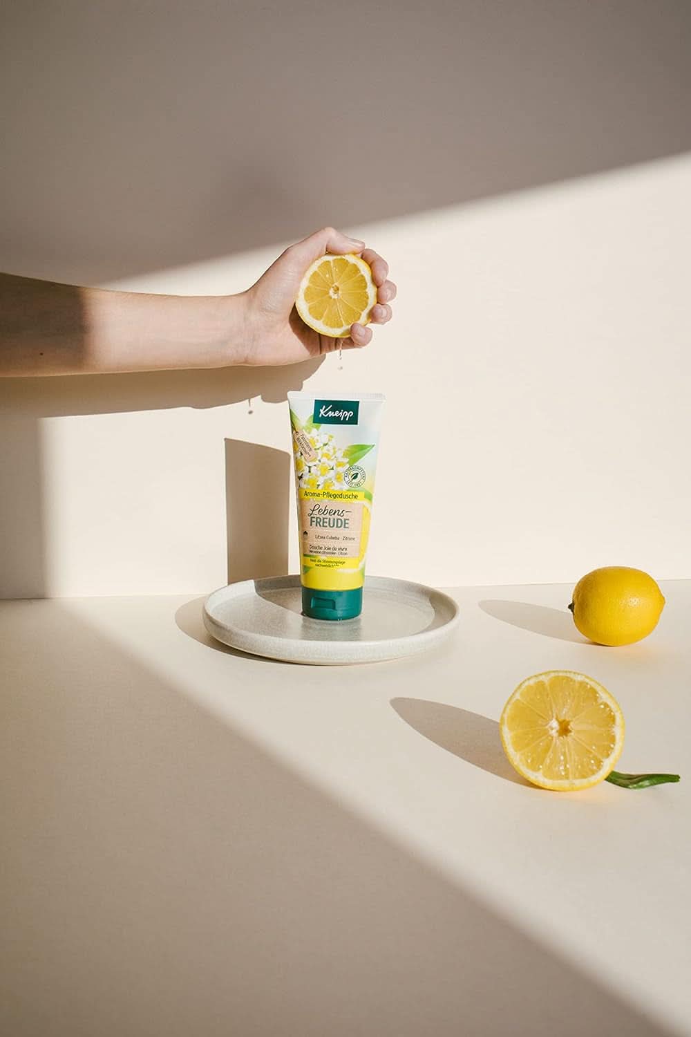 Kneipp Aroma, fuktgivande duschgel, 200 ml Dusch och bad Naty Shop