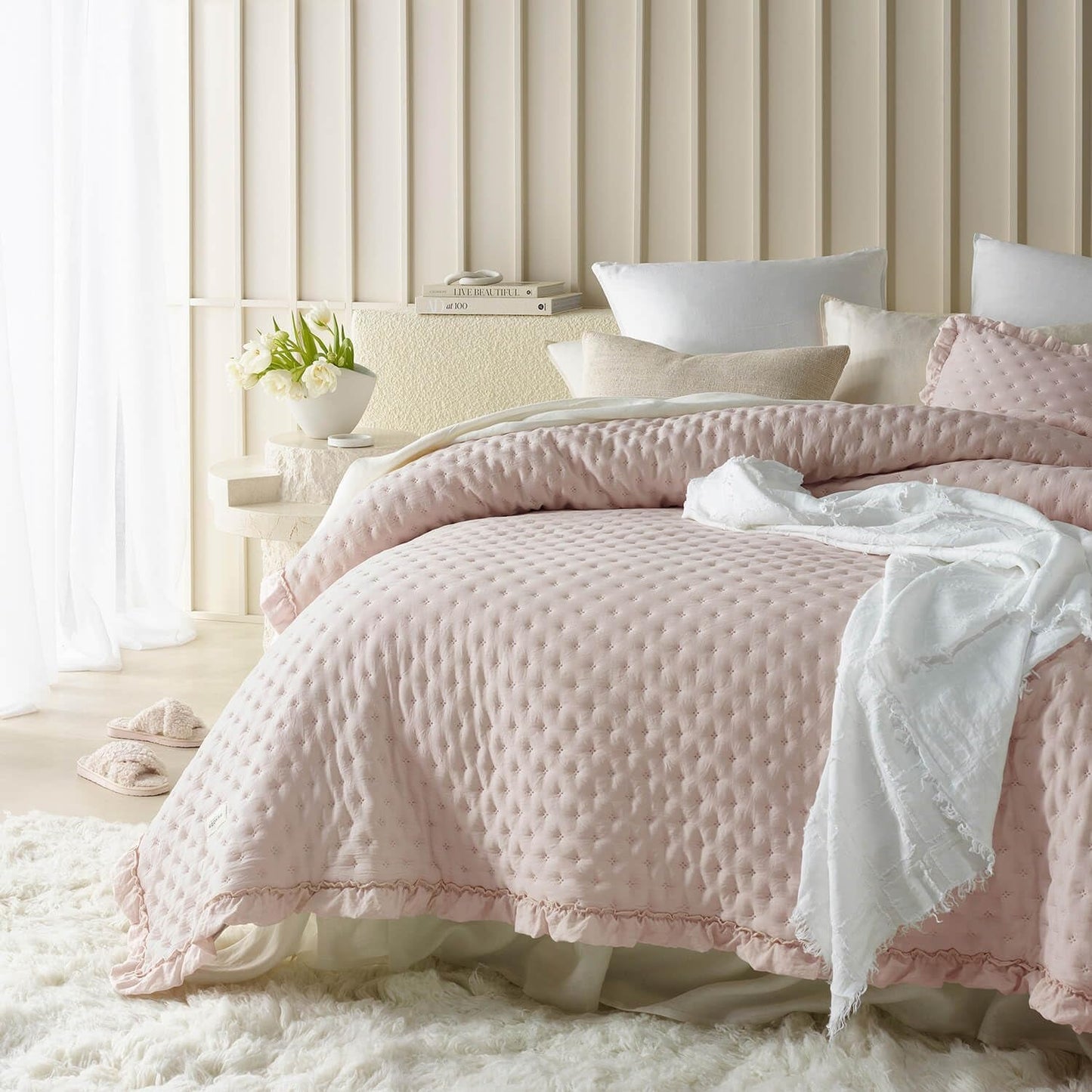 Molly Elegant överkast i pulverrosa 170 X 210 cm Överkast Mångsidig som överkast eller soffa Överkast för säng och sofffilt Stil Perfekt som överkast Sängar och filtar Besuche den ROOM99-Store