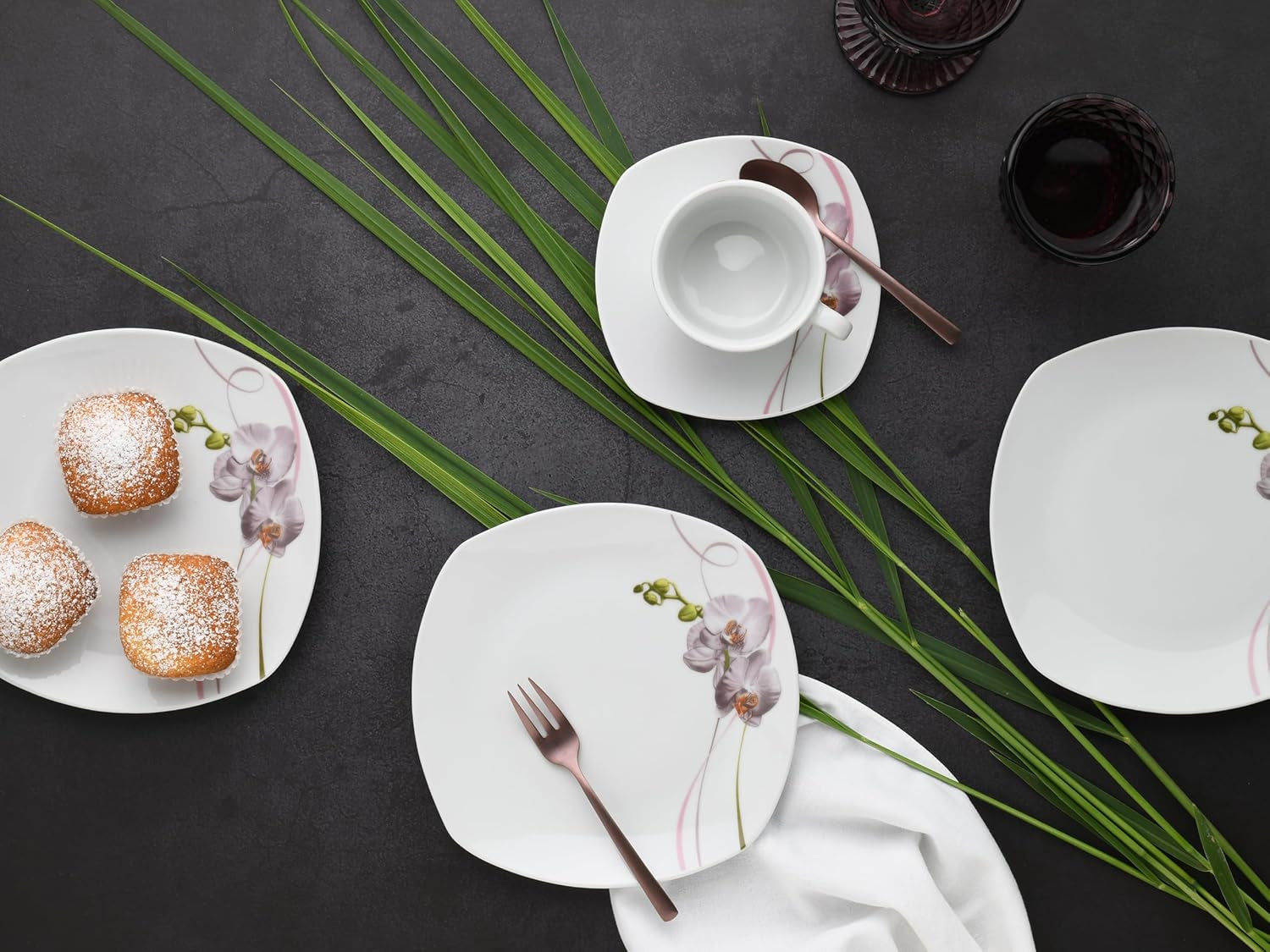 CreaTable, 24024, Square Orchid Series, 18-delat servisset för 6, porslinskaffe, diskmaskin och mikrovågssäker, kvalitetstillverkning