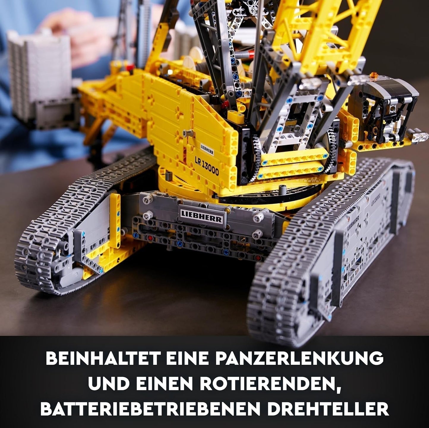 LEGO Technic Liebherr LR 13000 Bandkransats, bygg den bästa fjärrstyrda byggfordonsmodellen med Control+-appen, kran med vinschsystem och lyftarm, stor modellsats för vuxna 42146 Besuche Den LEGO-Store byggset