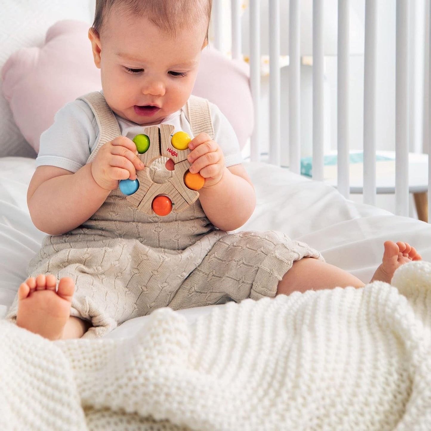 HABA 306692 - Fångstleksak med kulhjul, Fångstleksak från 6 månader, Tillverkad i Tyskland, Colorful Bebe Toys Naty Shop