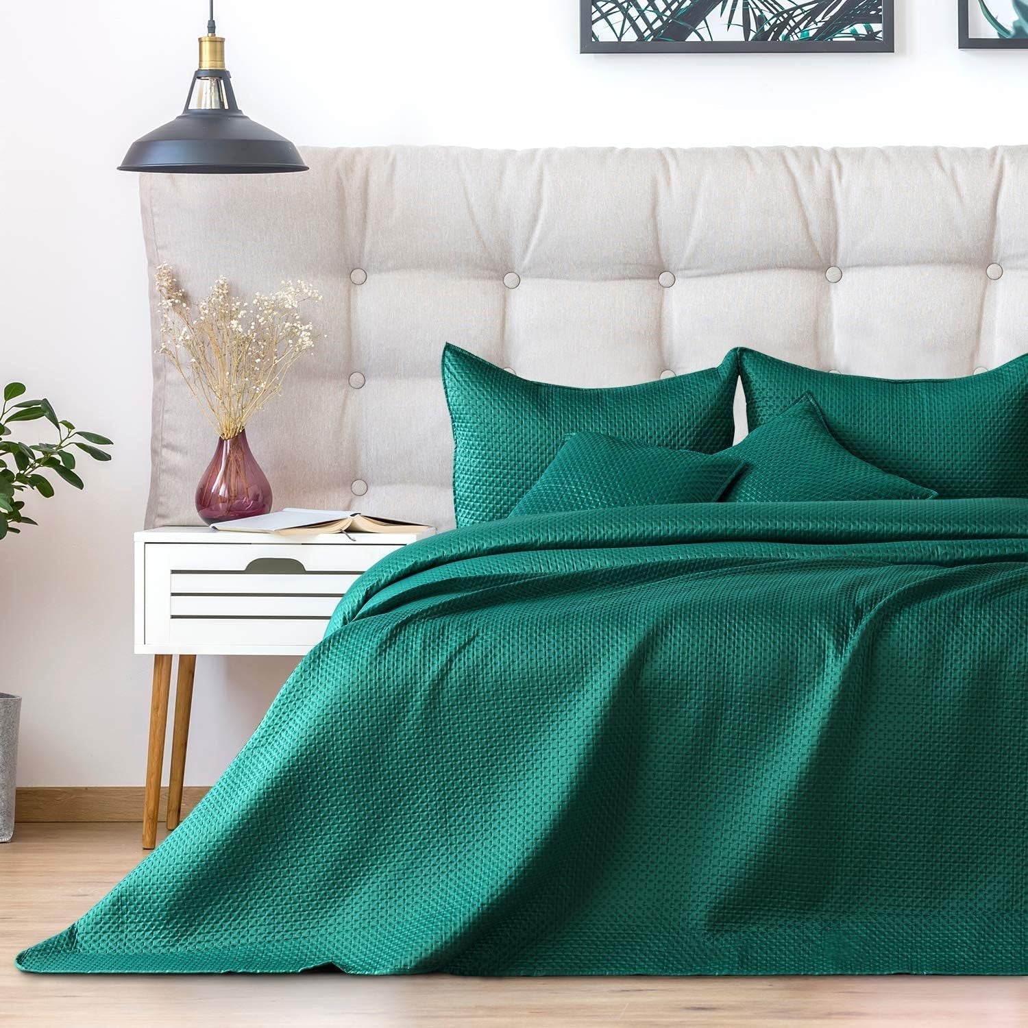 Ameliahome överkast 200X220 Cm mörkgrönt överkast med två präglade sidor Matt Satin Carmen Sängar och filtar Besuche den AmeliaHome-Store