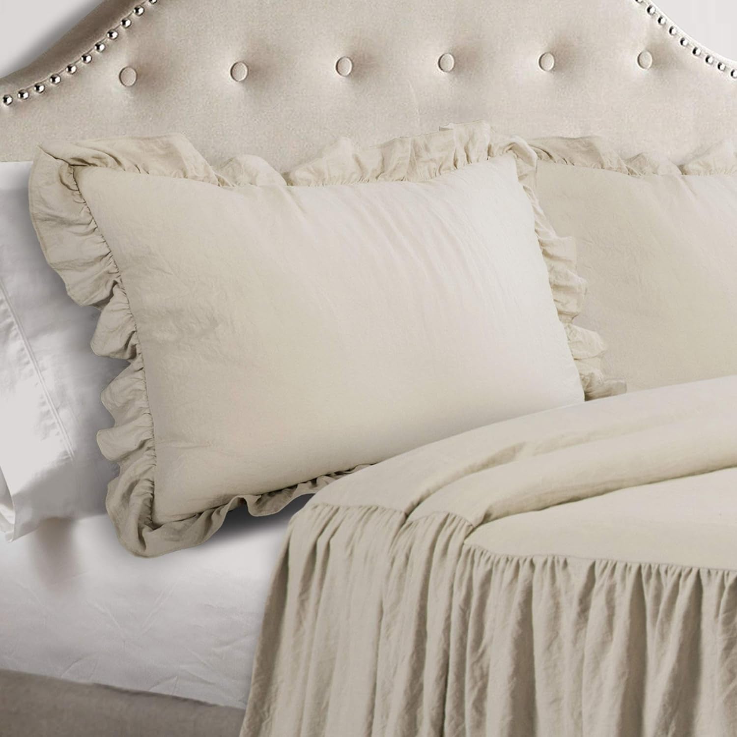 Lush Decor Volanger Kjol Sängkläder Set 3 delar Lyx Farmhouse Sängkläder Set Elegant charmig volanger detalj Tidlös stil och klassisk design Mjuk och lätt King Size Lush Decor sängar och täcken
