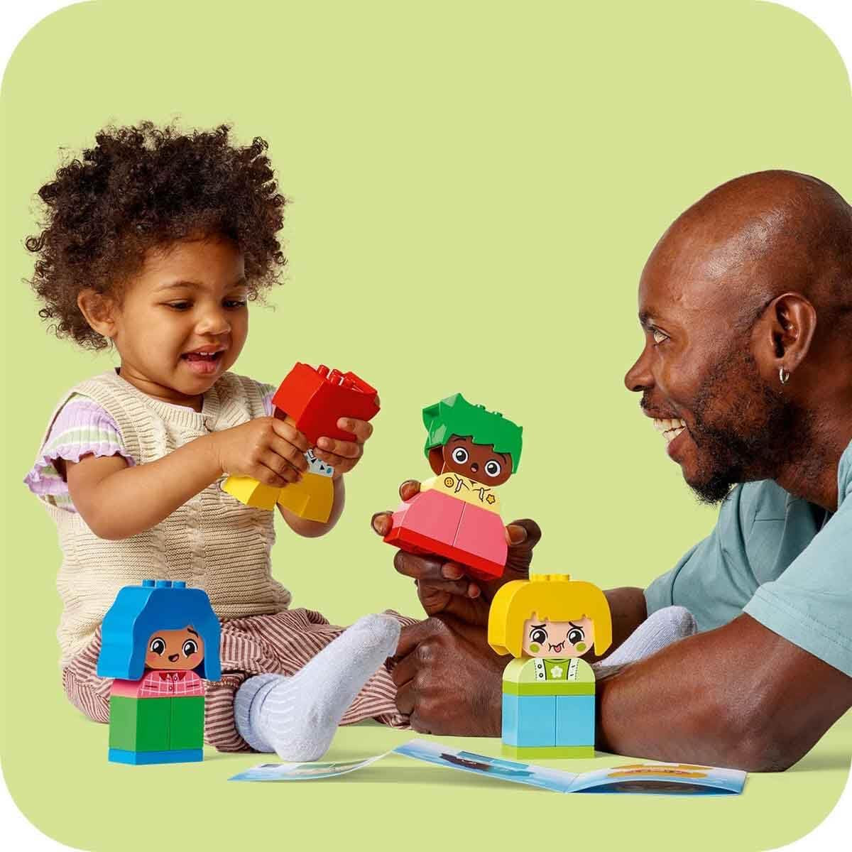 LEGO DUPLO Big Feelings, byggstaplingsspel med 23 färgglada klossar och 4 figurer, motorisk leksak för att främja den sociala och känslomässiga utvecklingen hos små barn från 18 månader 10415 Byggset Beuche den LEGO-Store