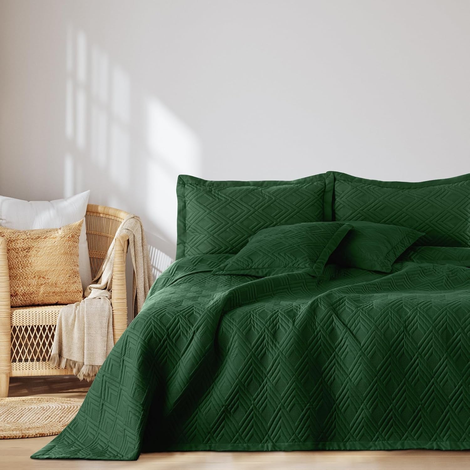 Ameliahome Överkast 170X210 Cm Dubbelsidigt överkast Ultrasonic Quilting Polyester Ophelia Mörkgröna Sängar och filtar Besuche den AmeliaHome-Store Ophelia Mörkgrön 170X210 Cm