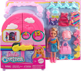 Barbie Chelsea docka och garderob lekset med kläder och tillbehör, 17 delar set, hopfällbar för reselek och förvaring, HXN03 Naty Shop Dolls