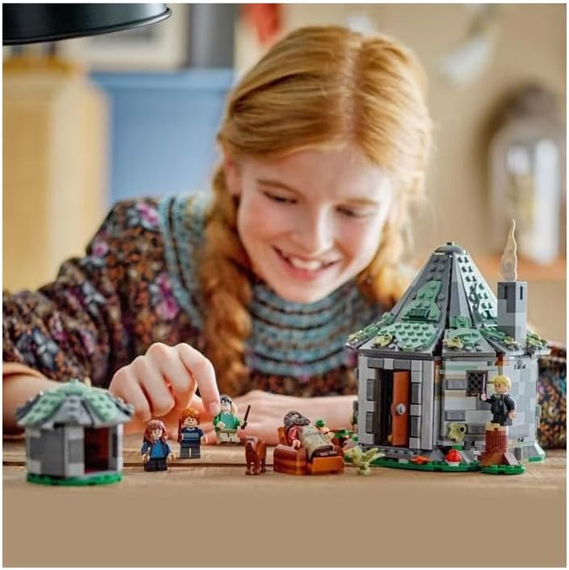 LEGO Harry Potter Hagrid's Hut: Ett oväntat besökset med 5 minifigurer och 2 djurfigurer, present för kvinnor och män, magisk äventyrsleksak, fantasiset 76428 Byggset Beuche den LEGO-Store