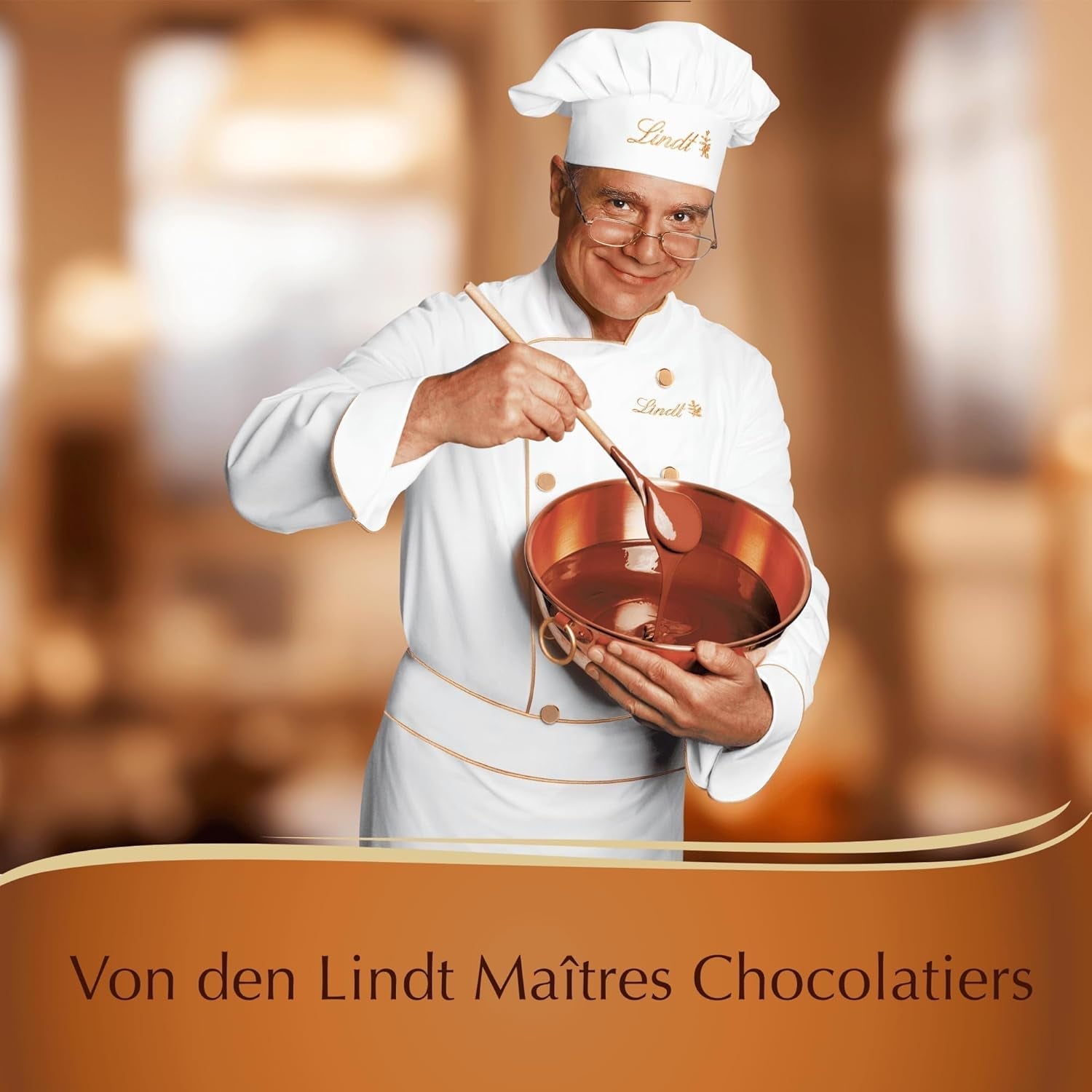 Lindt, Pralinlåda med 12 pepparkaksspecialiteter med mandel, hasselnötter och pistagenötter, 125 gram Naty Shop