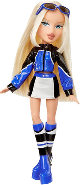 Bratz Scorchin' Cloe - Innehåller 1 modedocka med outfit och tillbehör, motorsportinspirerade dockor, söt leksak för flickor