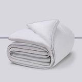 Platina, gåsdun, 300 G/M², 240 X 220 Cm, vita (vita) Täcken och täcken Naty Shop