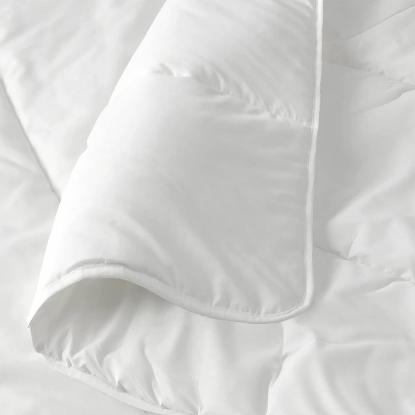 Italienska sängkläder Prestige White Winter Quilt, 100 % mikrofiber, dubbel, 250X200Cm Täcken och täcken Naty Shop