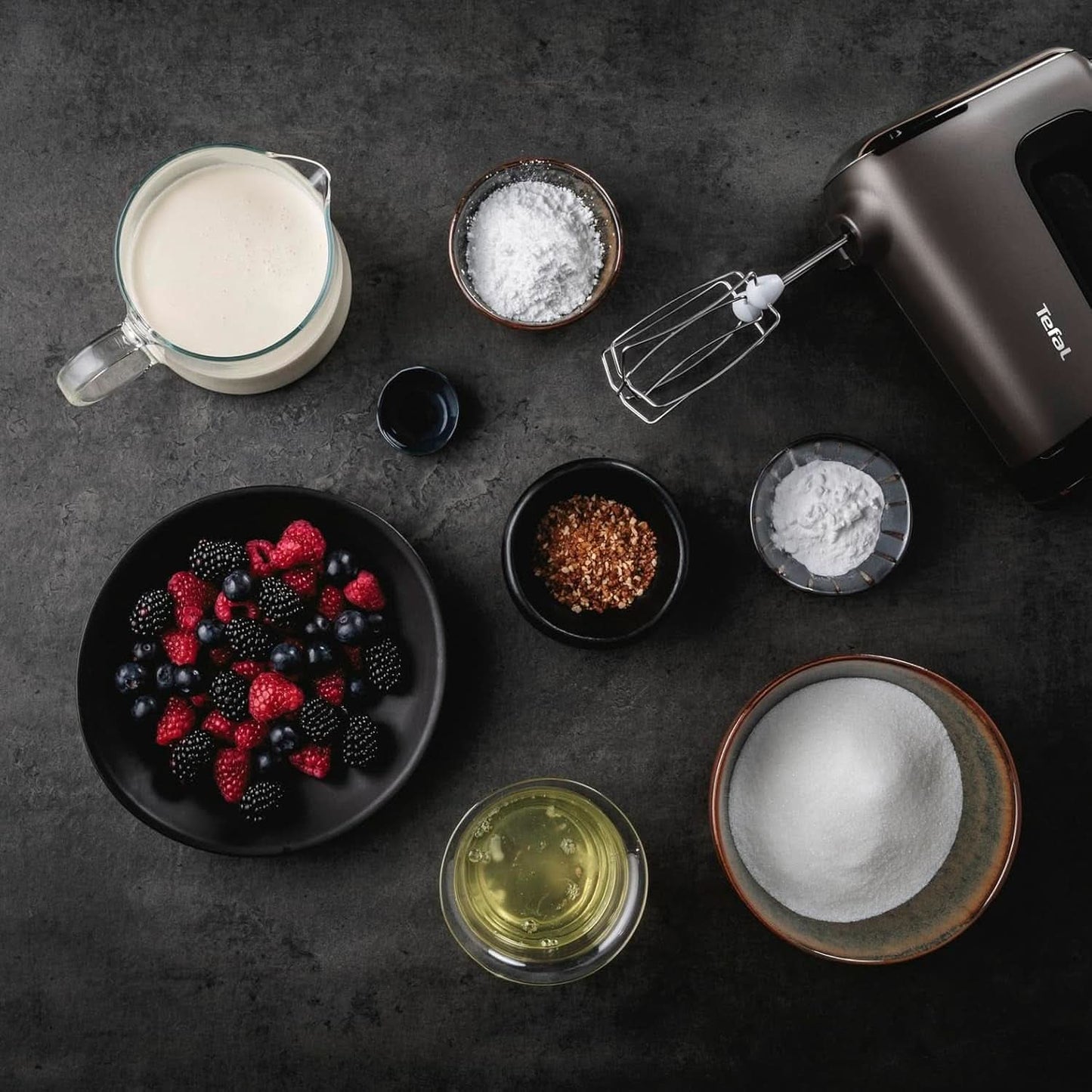Tefal HT650E Power Mix Silence Handmixer | 600 Watt | Variabel hastighetsregulator | Turbo-Und Auswurf-Funktion | Extreme Leisure Engine | Inkl. 2 Rührbesen Und 2 Knethaken | Wheat Kitchen Naty Shop