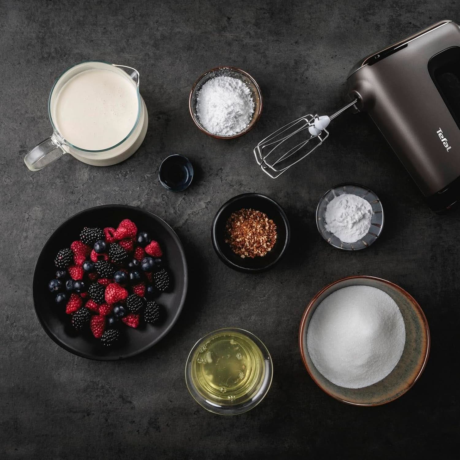 Tefal HT650E Power Mix Silence Handmixer | 600 Watt | Variabel hastighetsregulator | Turbo-Und Auswurf-Funktion | Extreme Leisure Engine | Inkl. 2 Rührbesen Und 2 Knethaken | Wheat Kitchen Naty Shop