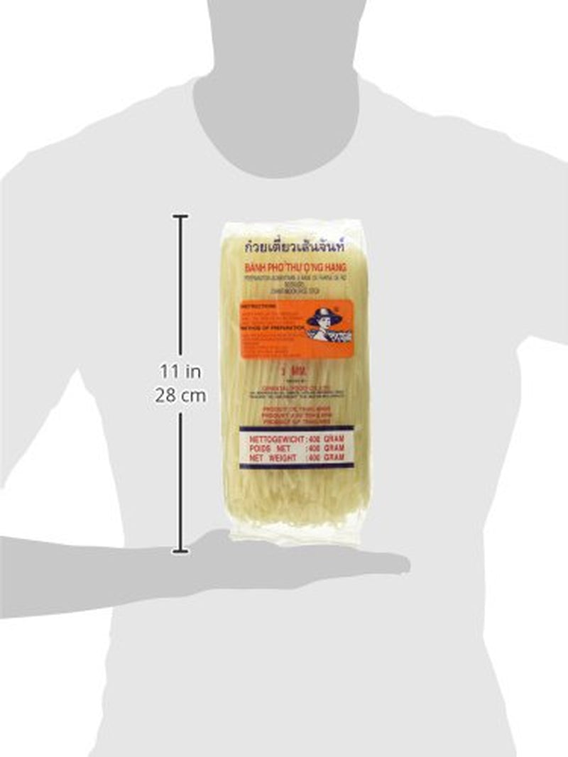 Risnudlar - thailändska, 3 mm breda risbandsnudlar, gjorda av rismjöl - 17 x 400 g