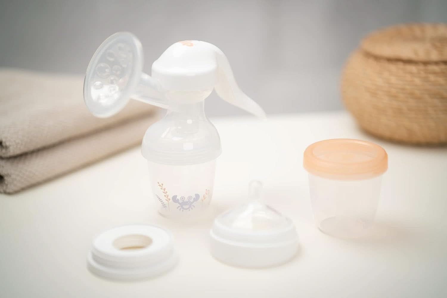 Bröstmjölksbehållare NIP First Moments 150 ml, 4 stycken: stapelbar och läcksäker Tillbehör Mat och amning Bebe Naty Shop