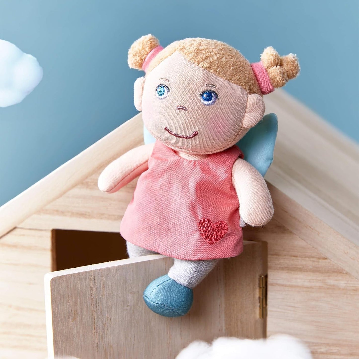 HABA Guardian Angel Lore - Fluffig textildocka (15 cm), perfekt välkomstpresent för spädbarn och småbarn - Tvättbar i 30 °C - 2011870001