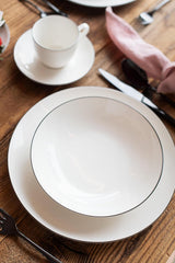 MÄSER Felise-serien, elegant kaffeservering för 6, tidlös, svart kant, porslin, vit