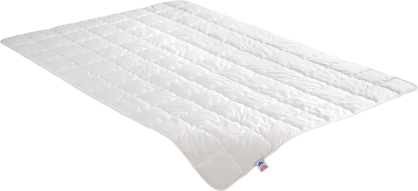 Irisette täcke tvätt-silke - Made in Germany - Quilt av 60% vild silke, 40% bomull, inkl. förvaringsväska, 135 X 200 Cm, Oeko-Tex certifikat Täcken och täcken Naty Shop 135 X 200 Cm