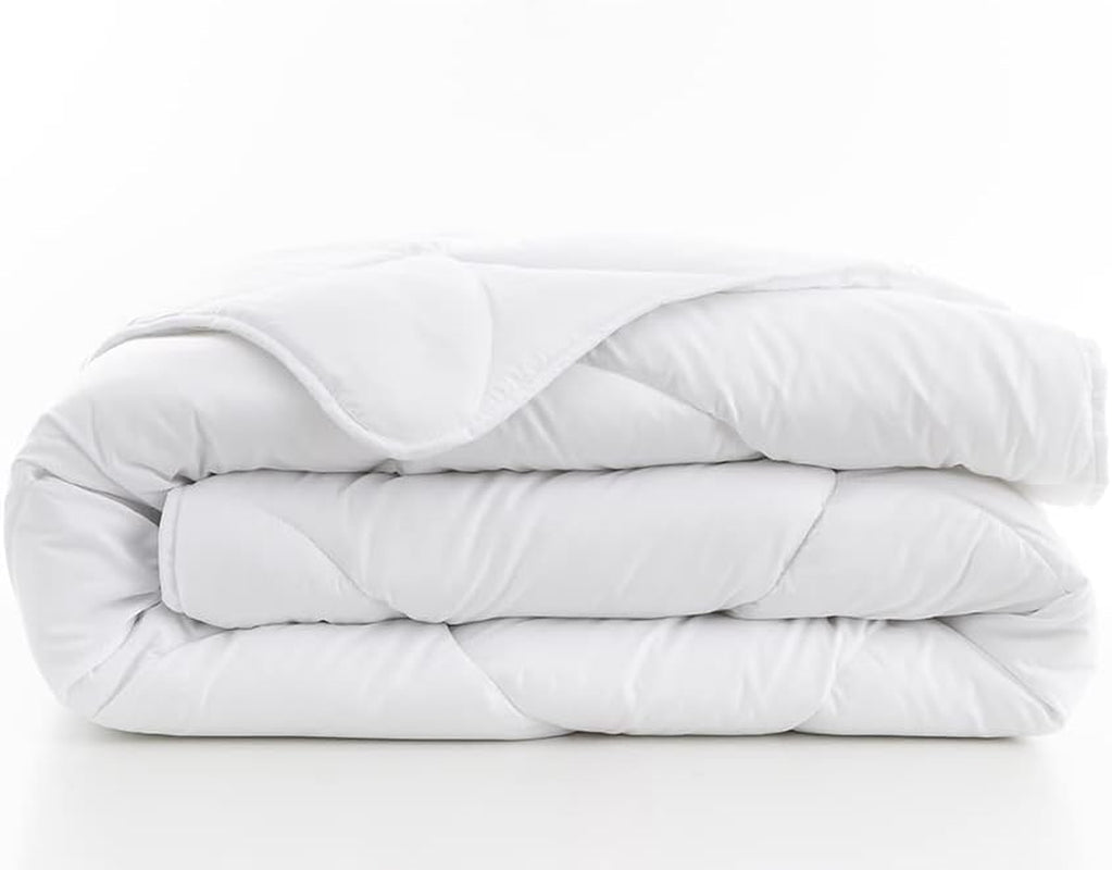 15000000534 Douceur Infinie Quilt, lätt, polyester, vit, vit, 240 X 260 cm Täcken och täcken Naty Shop