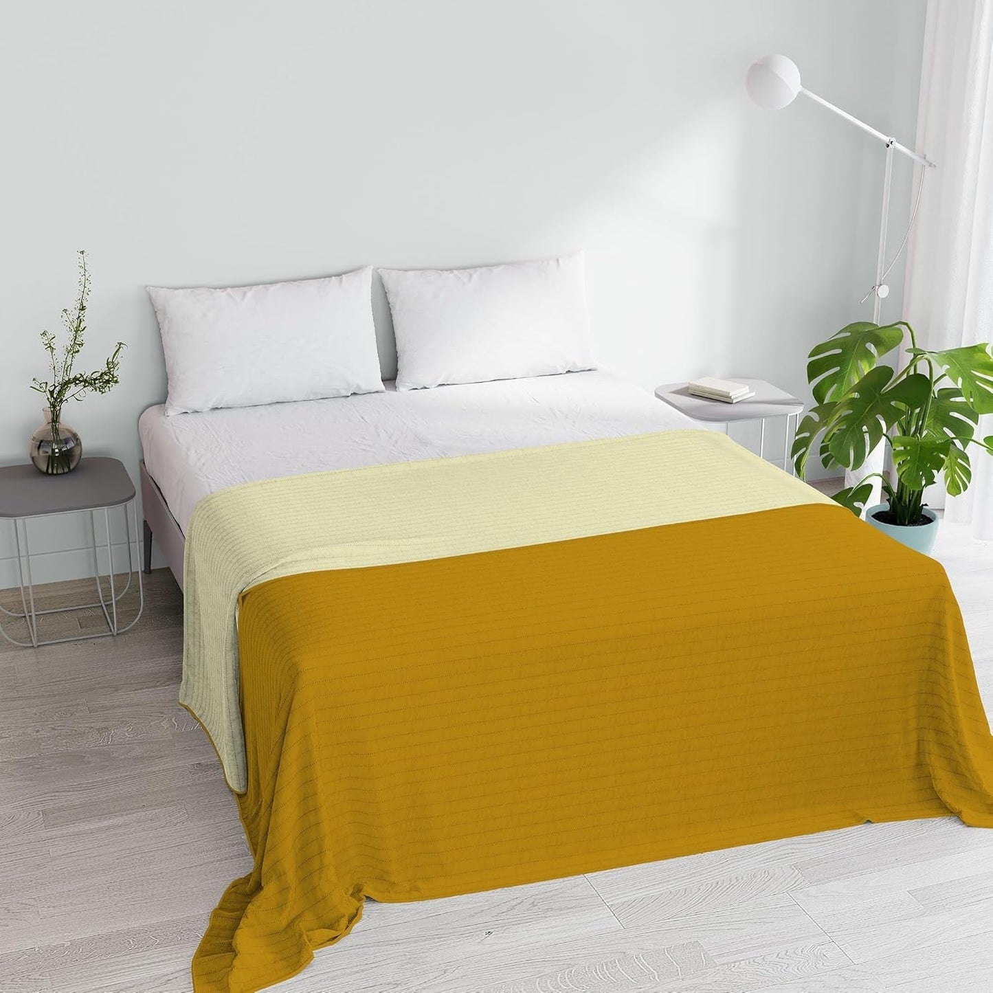 Orange/rost mikrofiber sommartäcke för dubbelsäng 250 X 250 Cm Naty Shop Täcken och täcken Senap/Grädde Matrimonial 250X250 Cm