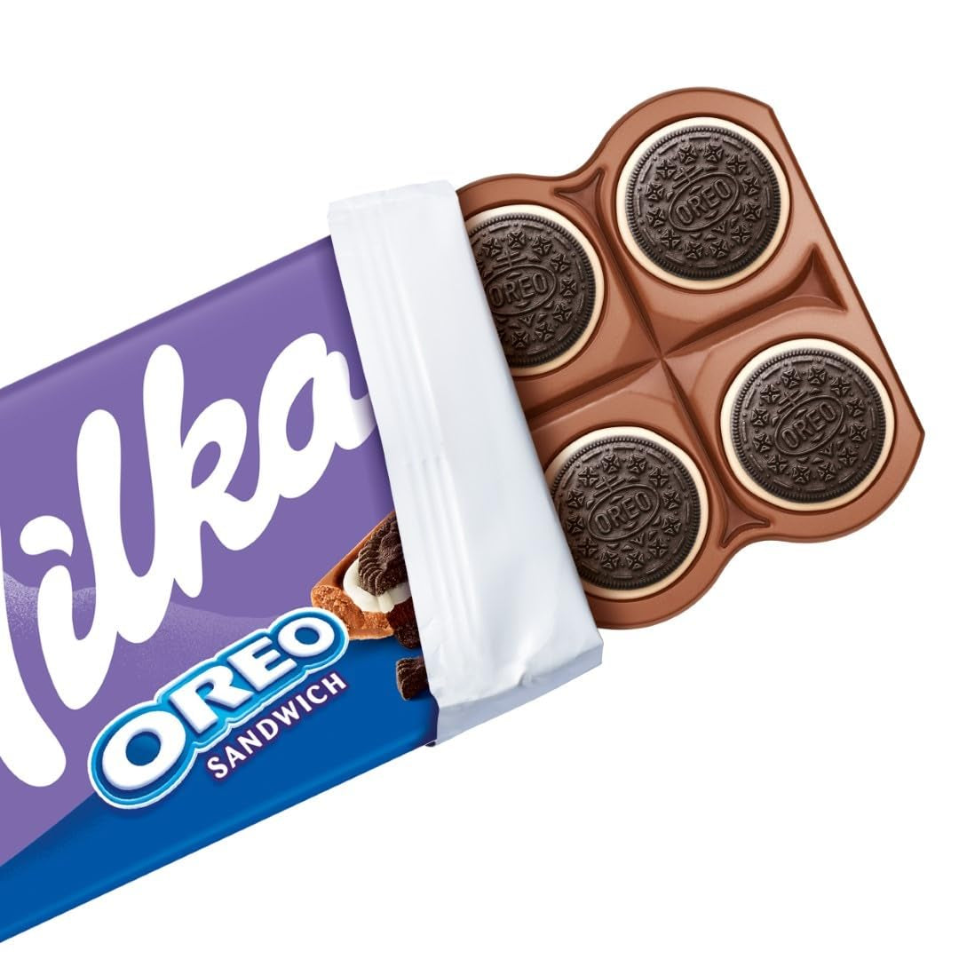 Milka Oreo Sandwich – alpin mjölkchoklad, fylld med knapriga bitar av Oreo-kakor och slät vaniljkräm – 92g