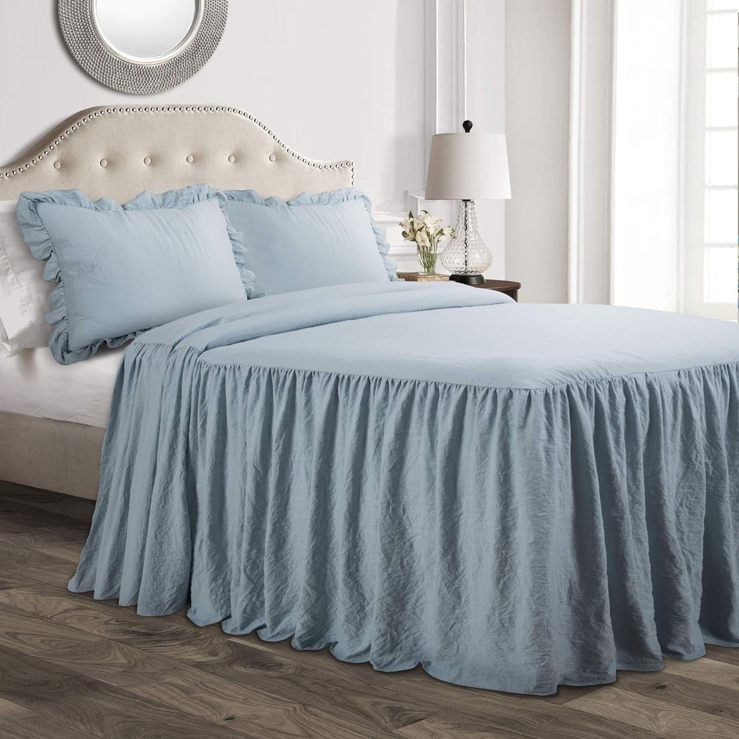 Lush Decor Volanger Kjol Sängkläder Set 3 delar Lyx Farmhouse Sängkläder Set Elegant charmig volanger detalj Tidlös stil och klassisk design Mjuk och lätt King Size Lush Decor sängar och täcken Marinblå Queen