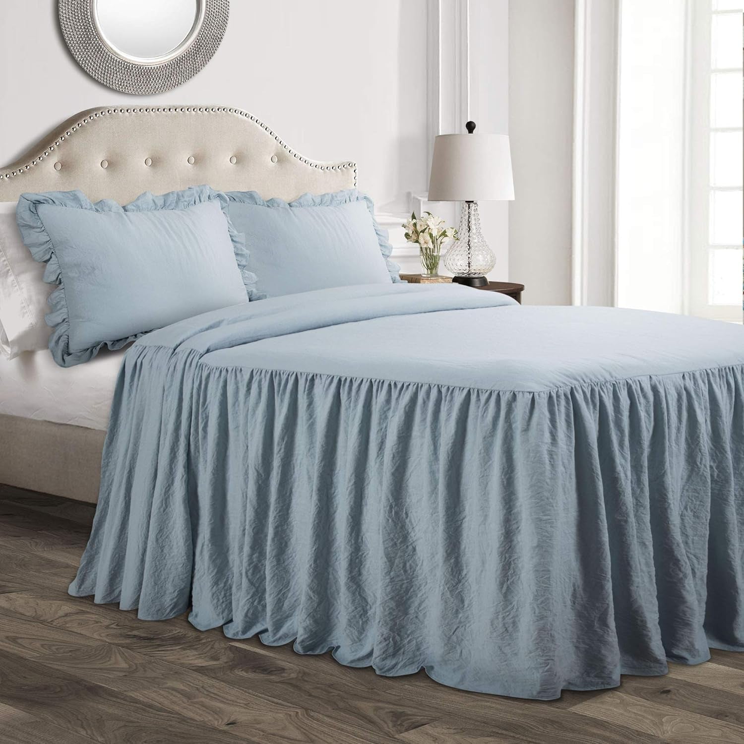 Lush Decor Volanger Kjol Sängkläder Set 3 delar Lyx Farmhouse Sängkläder Set Elegant charmig volanger detalj Tidlös stil och klassisk design Mjuk och lätt King Size Lush Decor sängar och täcken Marinblå Queen