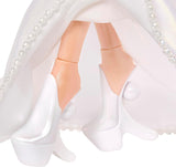 Bratz Holidayz Frosty Nightz - Chloe Doll (Collector's Edition) med riktiga kläder och accessoarer