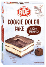 RUF Cookie Dough Cake Ohne Backen, Tortenboden Aus Keksteig Mit Frischkäse-Creme Und Schokoladenstückchen, Inkl. Kuchenform, 1X325G Blandning för bakning och matlagning Naty Shop 320 G (1Er Pack) Cookie Dough Sandwich